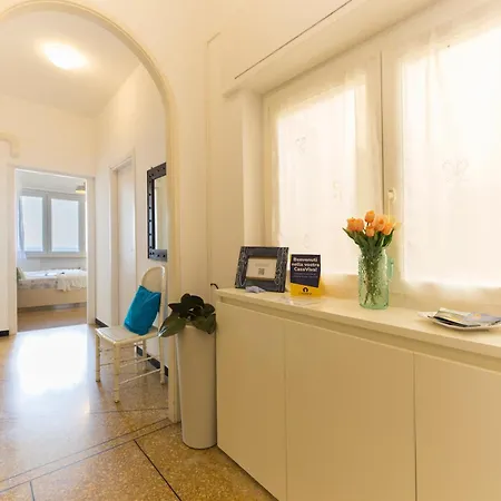 Casaviva - Bright Seaview Retreat In شقة