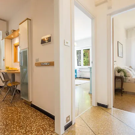 Casaviva - Bright Seaview Retreat In شقة